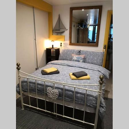 The Old Boat House Apartment คาร์ลิงฟอร์ด ภายนอก รูปภาพ