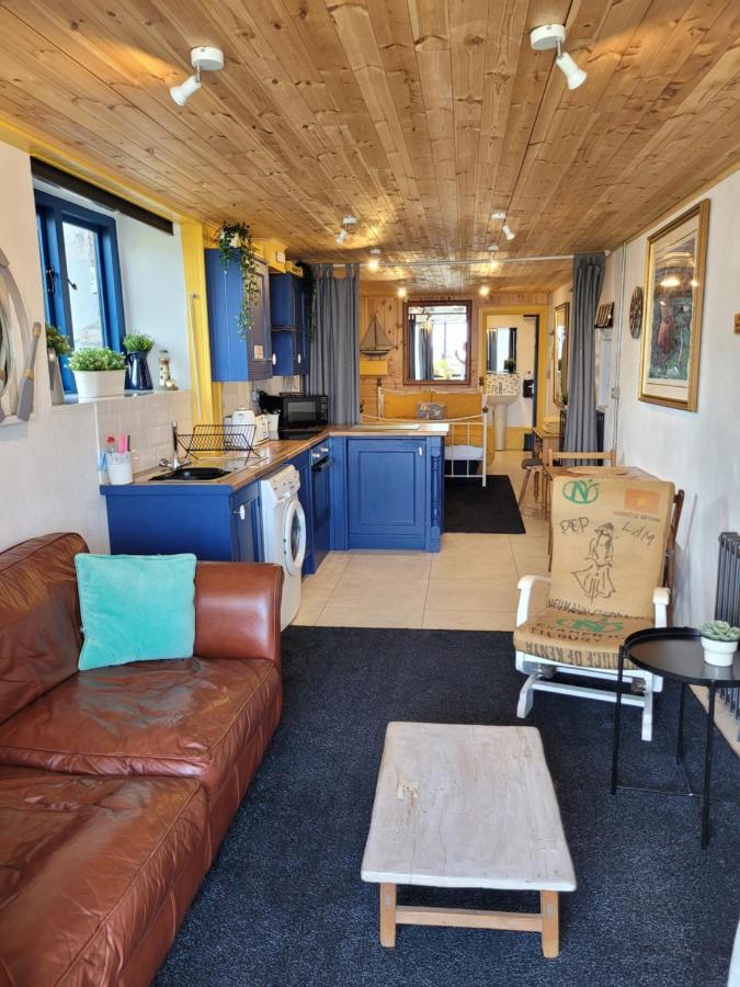 The Old Boat House Apartment คาร์ลิงฟอร์ด ภายนอก รูปภาพ
