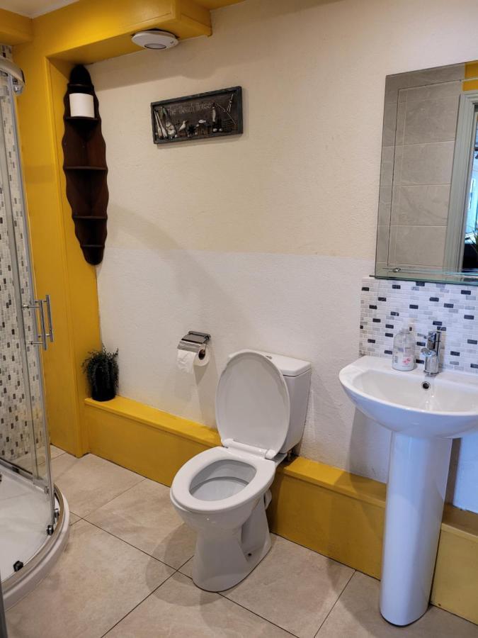 The Old Boat House Apartment คาร์ลิงฟอร์ด ภายนอก รูปภาพ